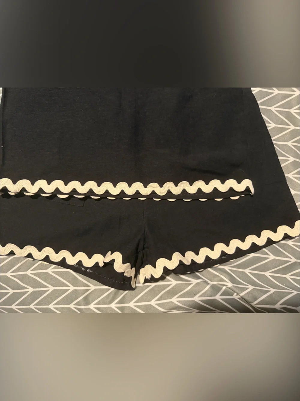 NWT Japna Girls Linen Black Two-Piece Shorts Set with Cream Trim
